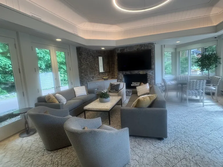 99-60 Florence St #3D — Photo 22