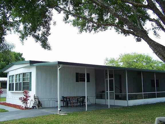Screen Porch/Carport