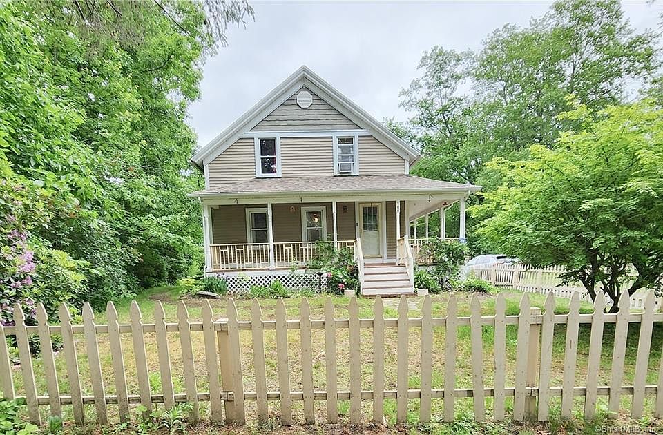 100 High St, Moosup, CT 06354 MLS 170573374 Zillow