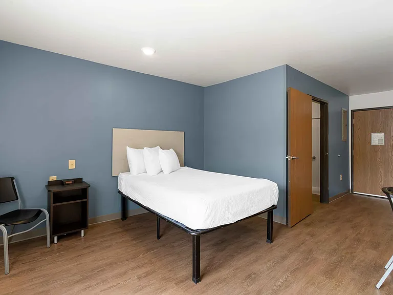 Studio Suite - 1 Full Bed