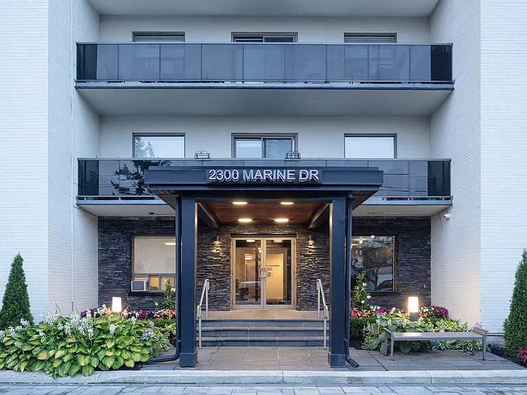 2300 Marine Dr — Photo 17