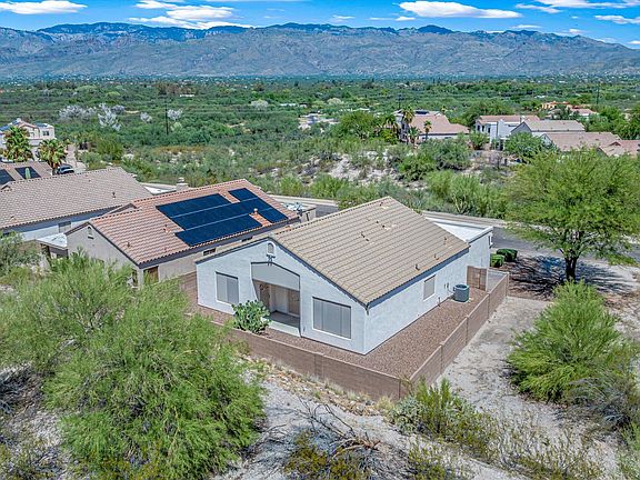 2nd image of 10790 E Slopeside Pl