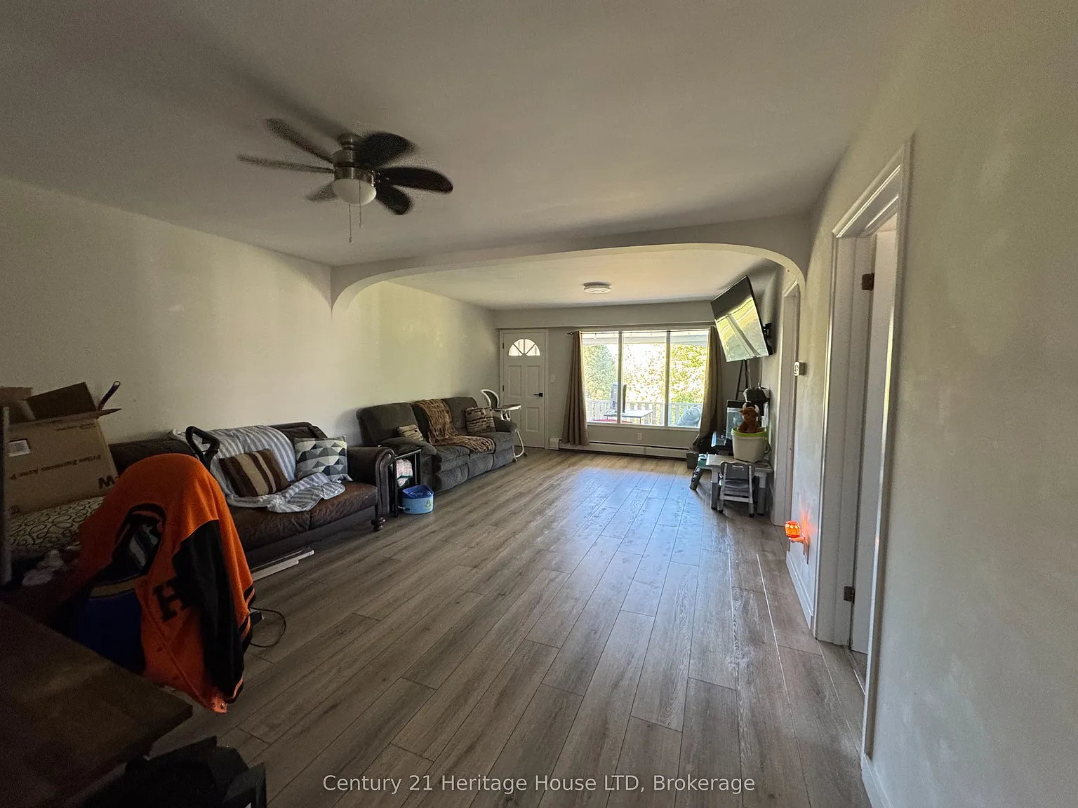 2 bed, $1,900 — Photo 2