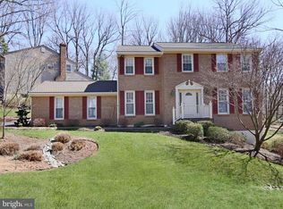 11207 Clara Barton Dr, Fairfax Station, VA 22039