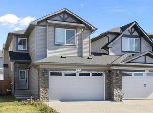 628 W Edgefield St, Strathmore, AB T1P0E9