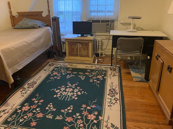 4th image of 2740 34th St NW