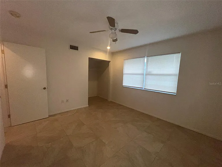 1636 Hayworth Rd — Photo 10