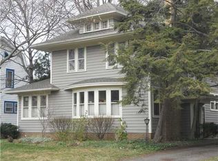 224 Roslyn St, Rochester, NY 14619