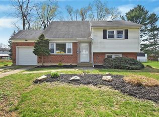 2947 Avon Rd, Bethlehem, PA 18017