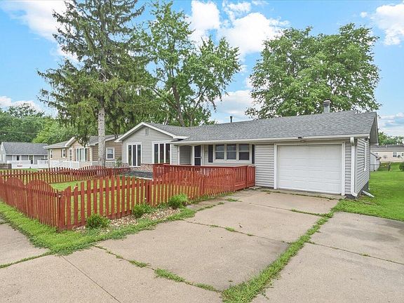 2nd image of 603 E Nishna Rd