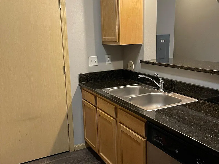 229 S Dubuque St #135 — Photo 5