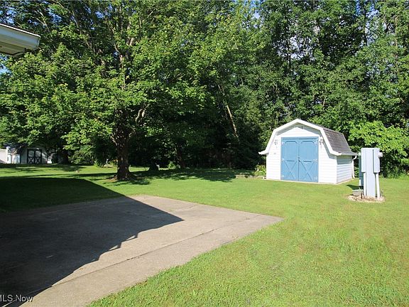 5th image of 226 Troy Oaks Dr
