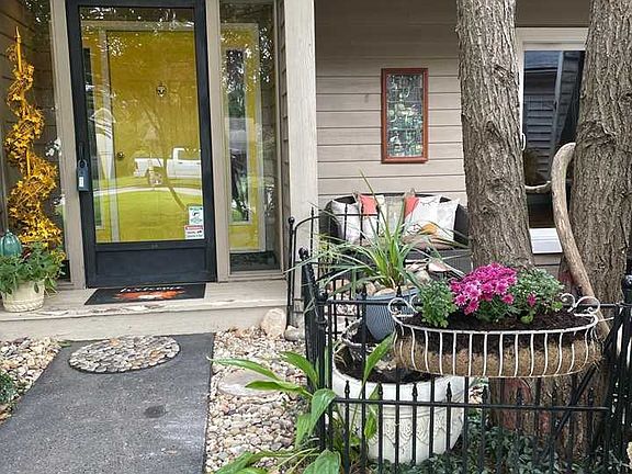 2nd image of 8488 Yorkridge Ct APT C