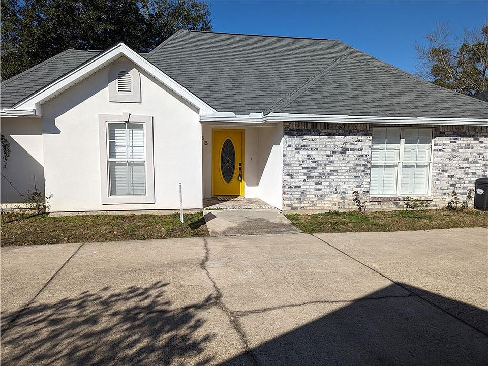 1st image of 38 Hollycrest Blvd