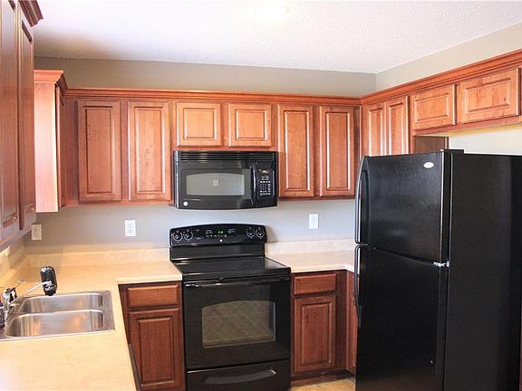 5th image of 4409 N 106th St