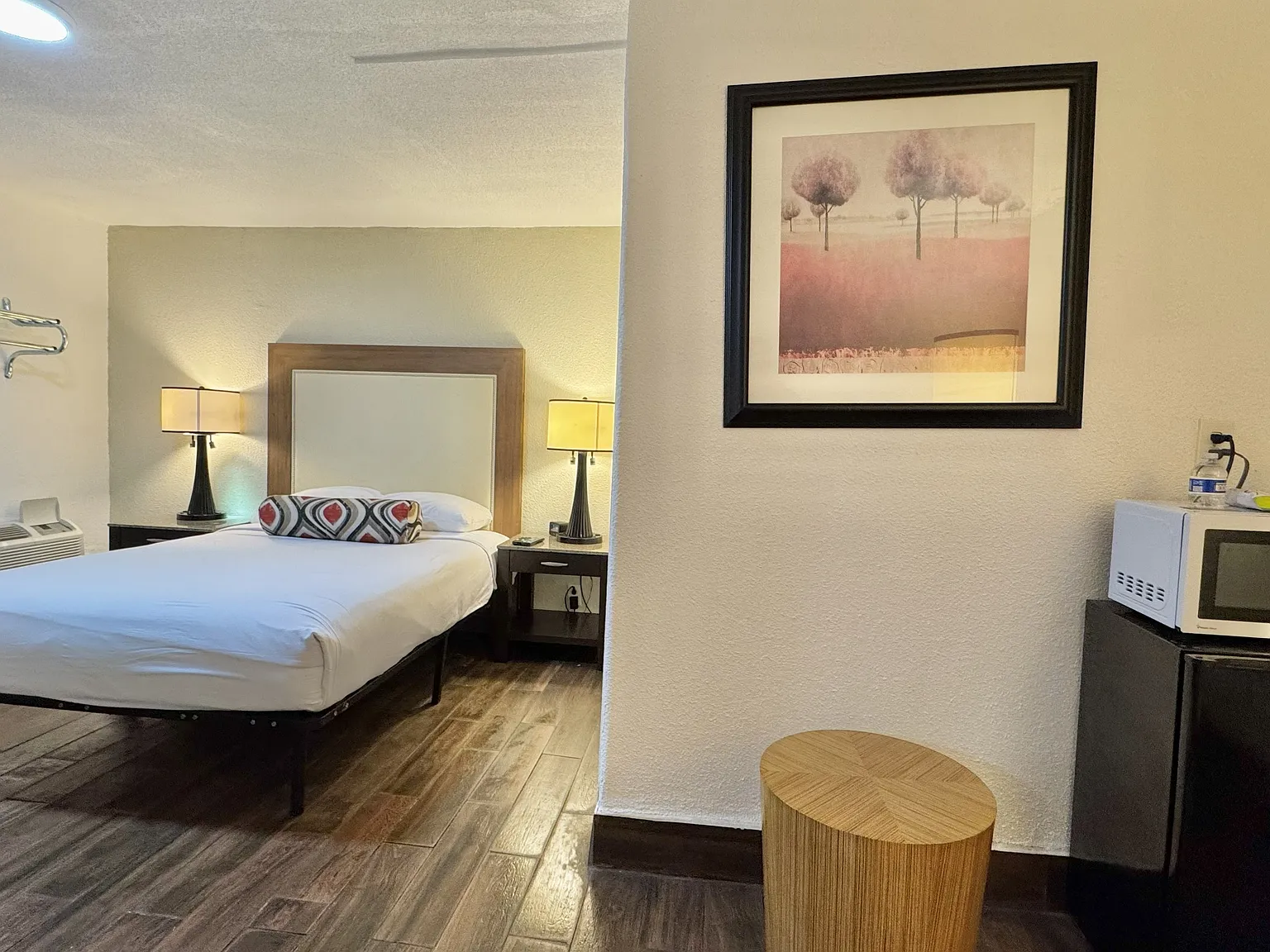 Studio, 180 sqft, $1,800 — Photo 4