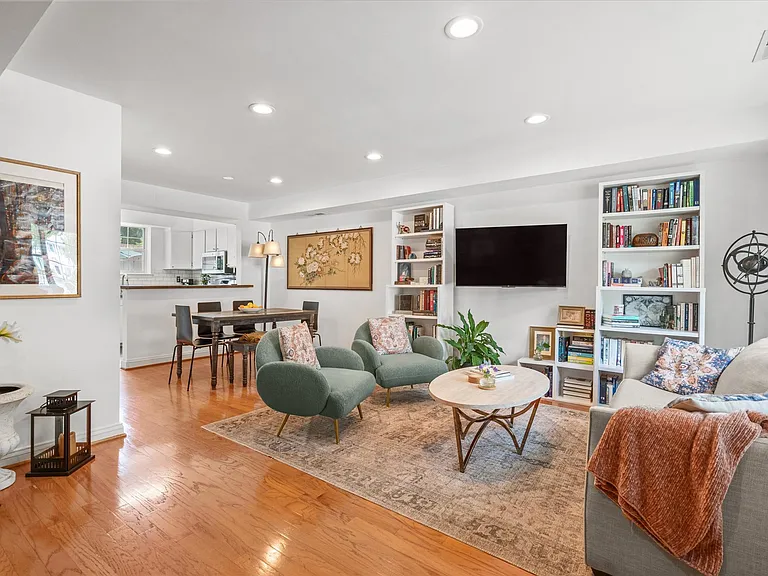 3908 Keller Ave — Photo 6