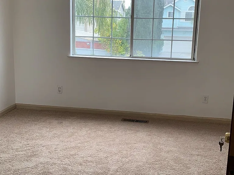 1102 Panoche Ct — Photo 3