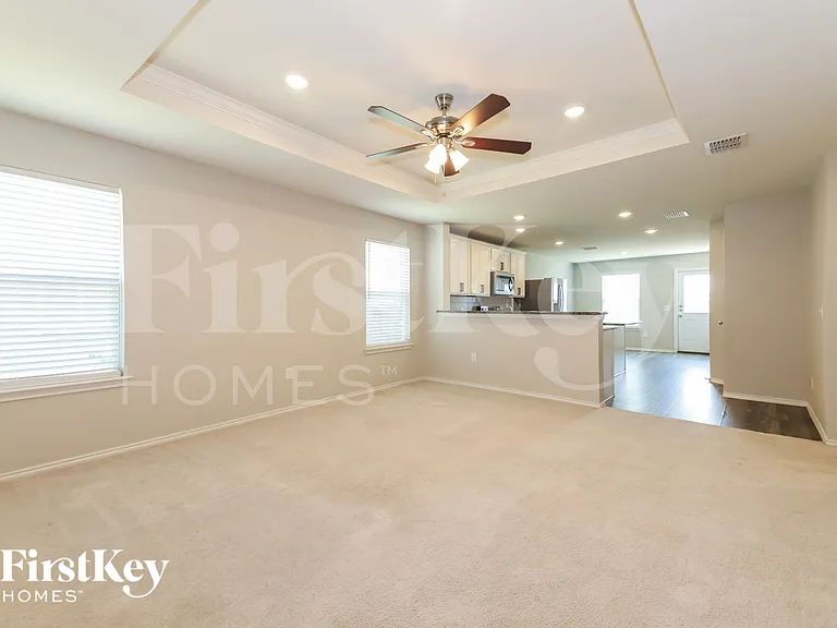 3308 Cord Pl — Photo 5