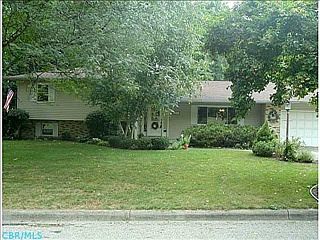 2nd image of 1696 Emerald Ct
