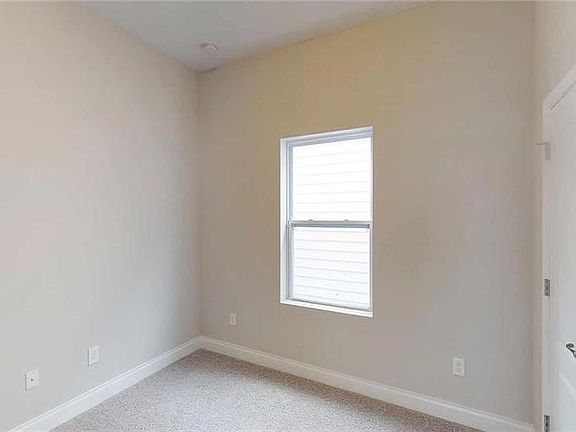 5th image of 782 Candlebrush Ln