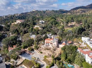 4213 Dundee Dr, Los Angeles, CA 90027