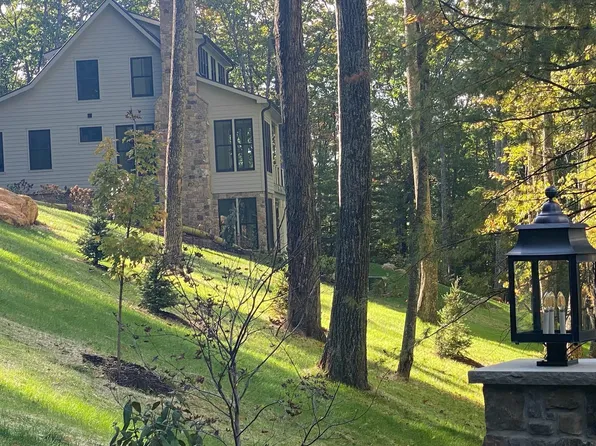 113 Shepherds Trl, Hot Springs, VA 24445