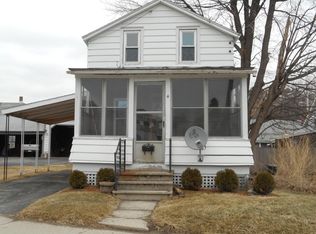 4 Glenn St, Adams, MA 01220