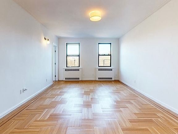 5th image of 200 Haven Ave APT 6E