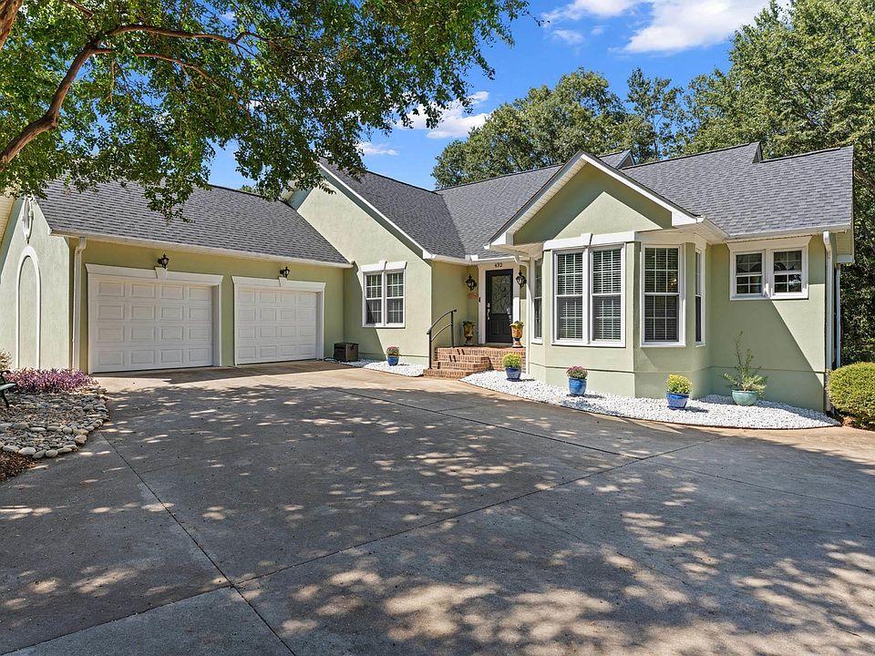 1st image of 432 Thorn Meadow Ln