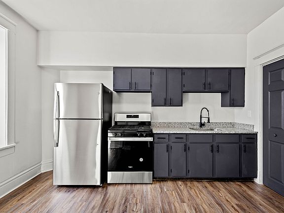 5th image of 6 E Pike St APT 2
