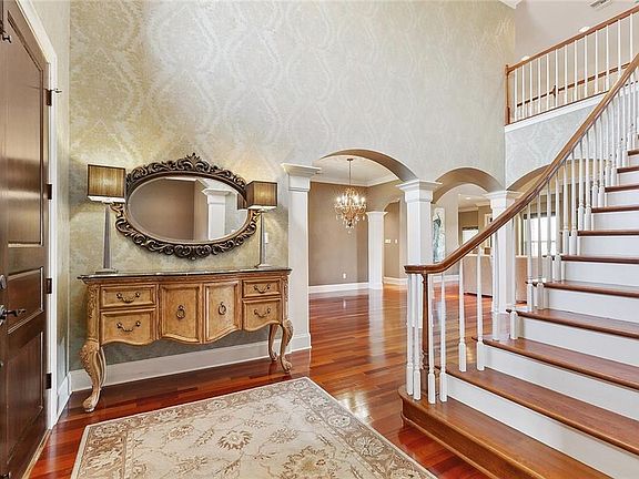 3rd image of 5101 Easterlyn Cir