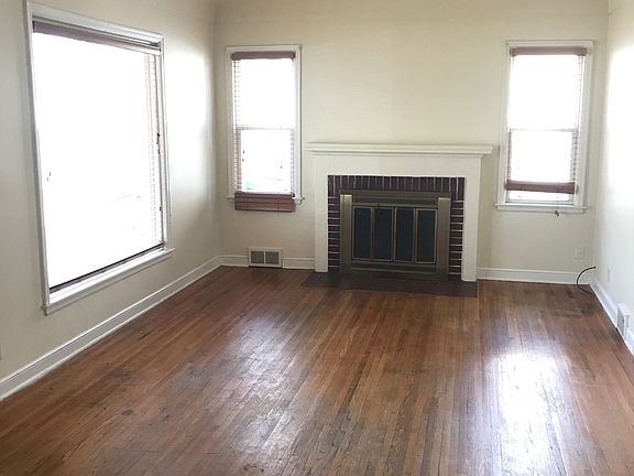 3rd image of 8241 Wentworth Ave S
