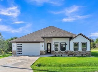 2501 Neil Ct, Granbury, TX 76048