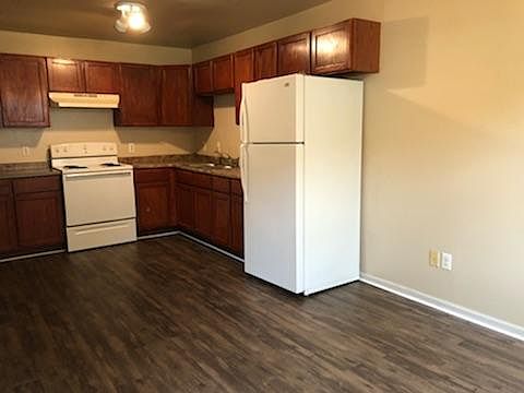4th image of 16133 Terrace Village Dr