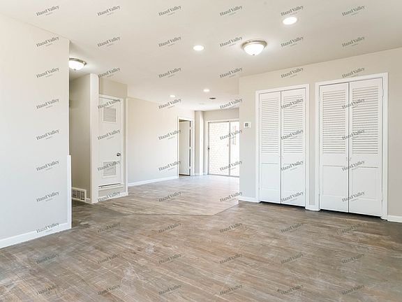 4th image of 1108 Coke Dr