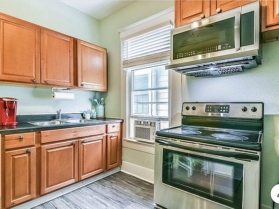 4th image of 1412 Avenue N N
