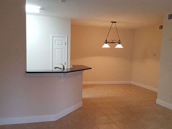 Dining area and kitchen bar