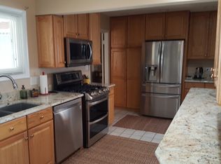 21W300 Glen Park Rd, Lombard, IL 60148