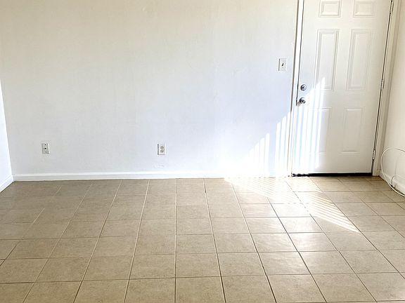 5th image of 804 Pershing St APT A