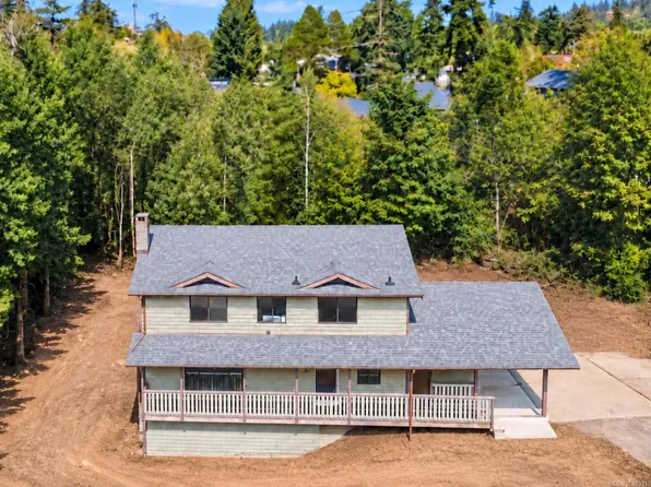 15 Parkcrest Dr, View Royal, BC V9B 5L9