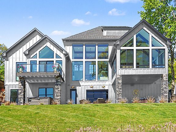 2nd image of 4630 E Gull Lake Dr