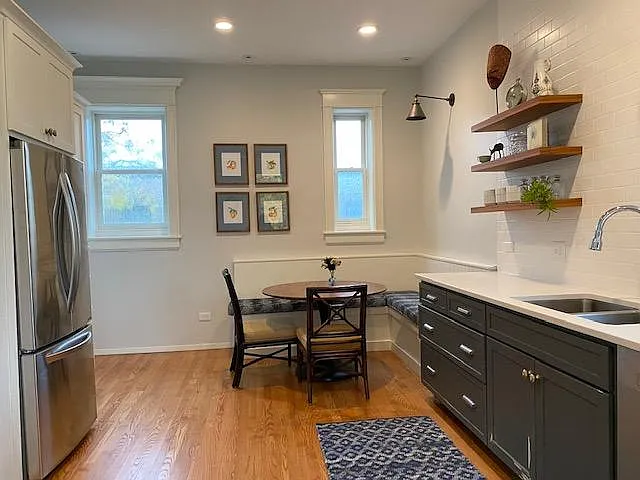 1059 W Oakdale Ave #3 — Photo 4