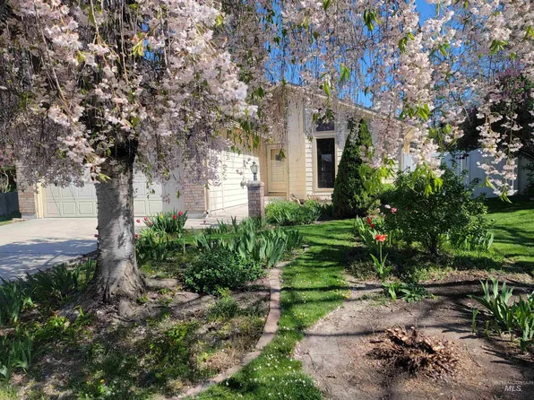 5768 W Fortress Ct, Boise, ID 83703