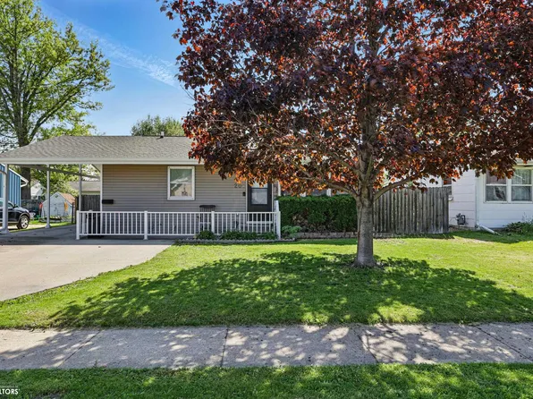 201 N 12th Ave, Marshalltown, IA 50158