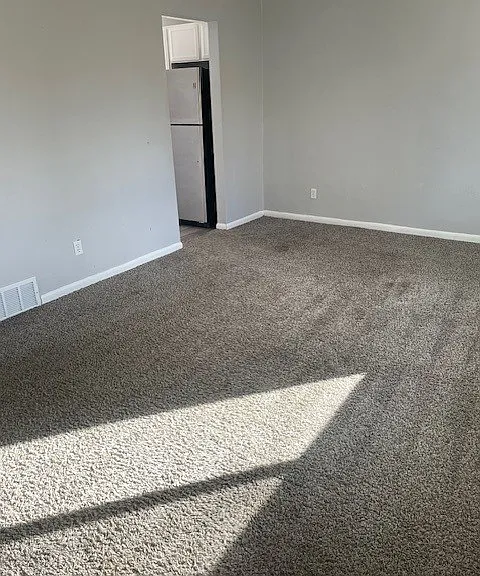 3138 W Dakota Ave — Photo 2