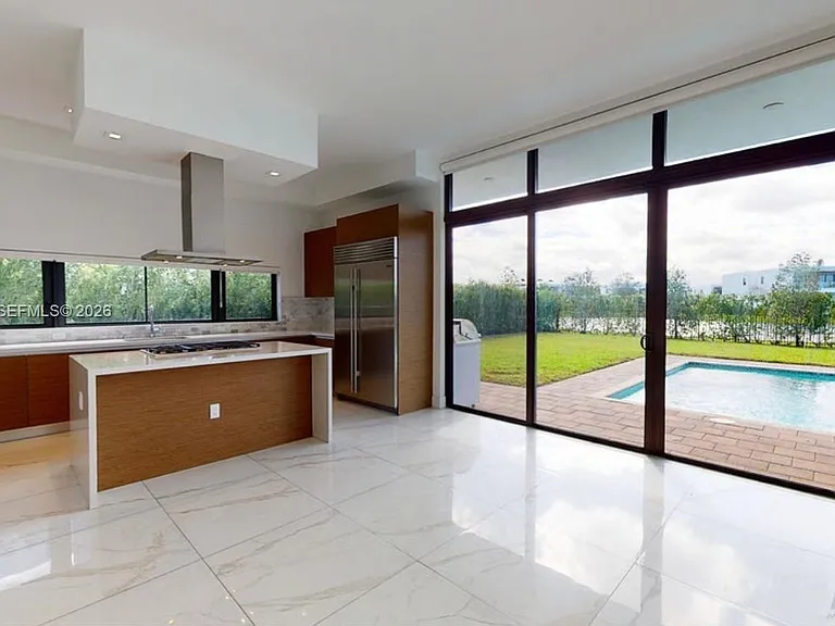 16580 Sunset Way — Photo 3