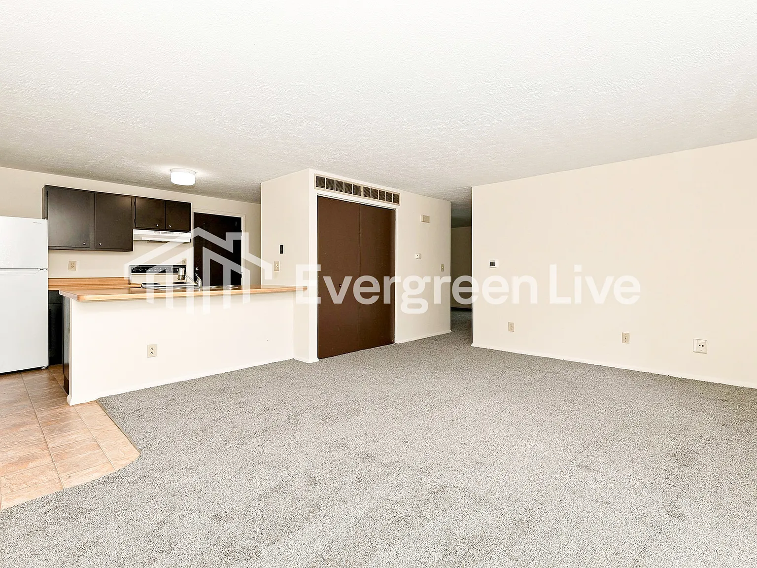 1 bed, 1.0 bath, 933 sqft, $995 — Photo 4