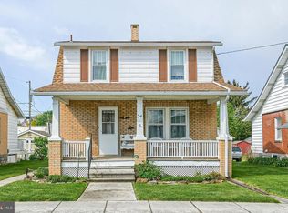 34 Prince St, Littlestown, PA 17340