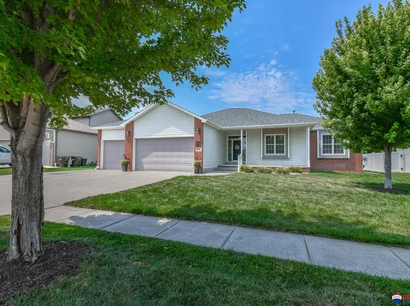 10131 N 151st St, Waverly, NE 68462